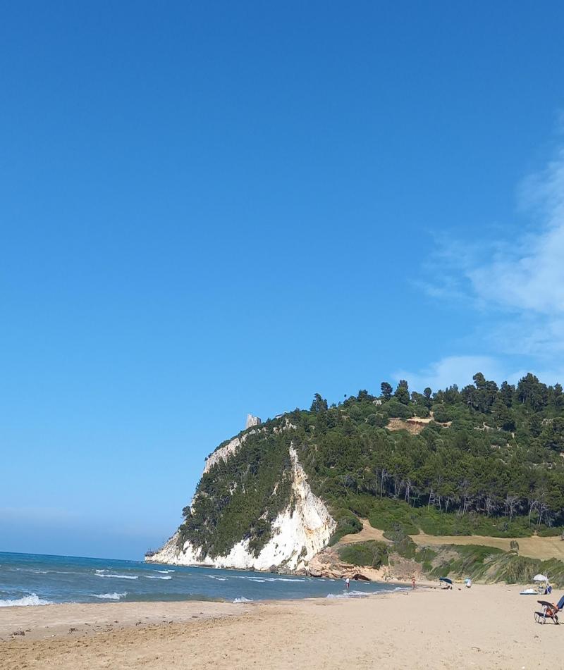 Calenella area sosta camper
