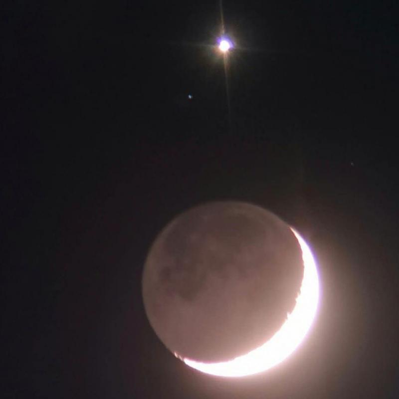 il bacio di venere alla luna