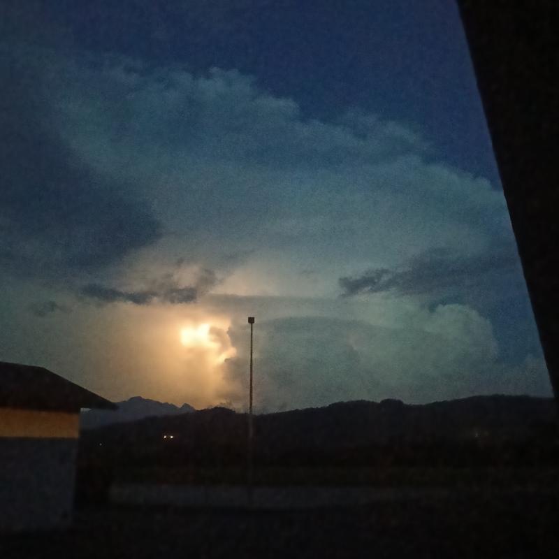 Lampi direzione alpago - vittorio veneto