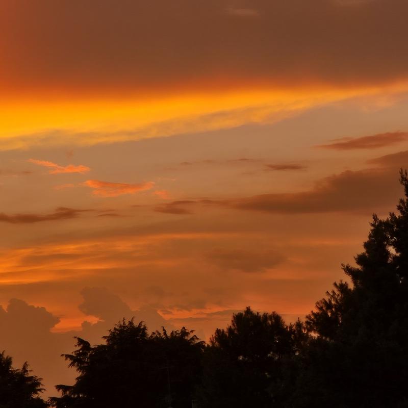 tramonto a milano quartiere forlanini