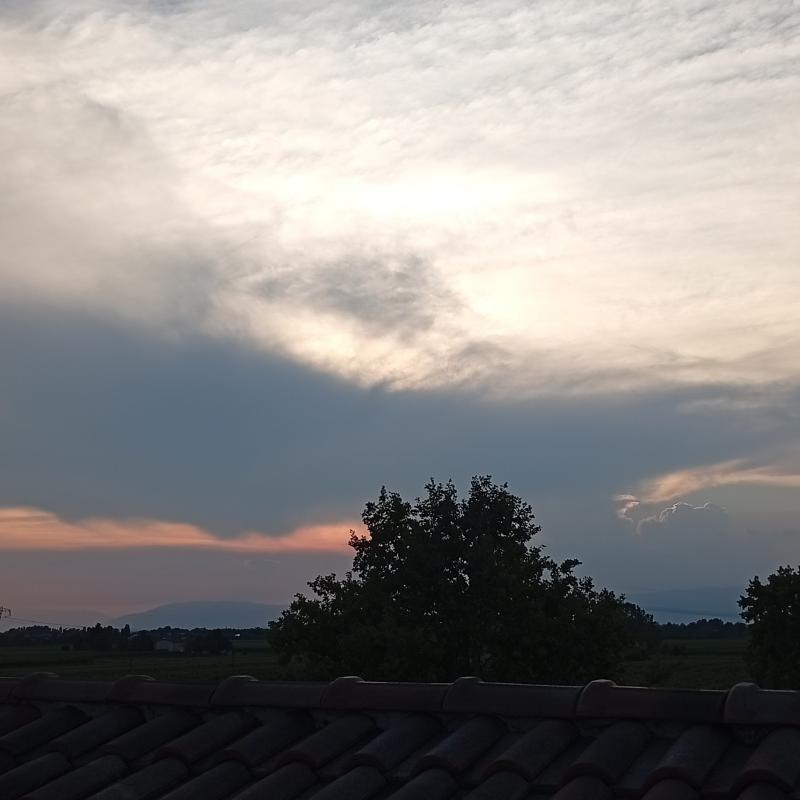 Strano tramonto...