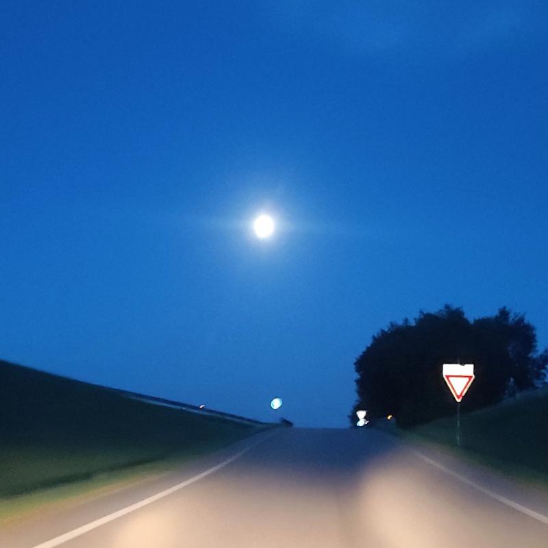 luce della luna . i miei attimi speciali adry