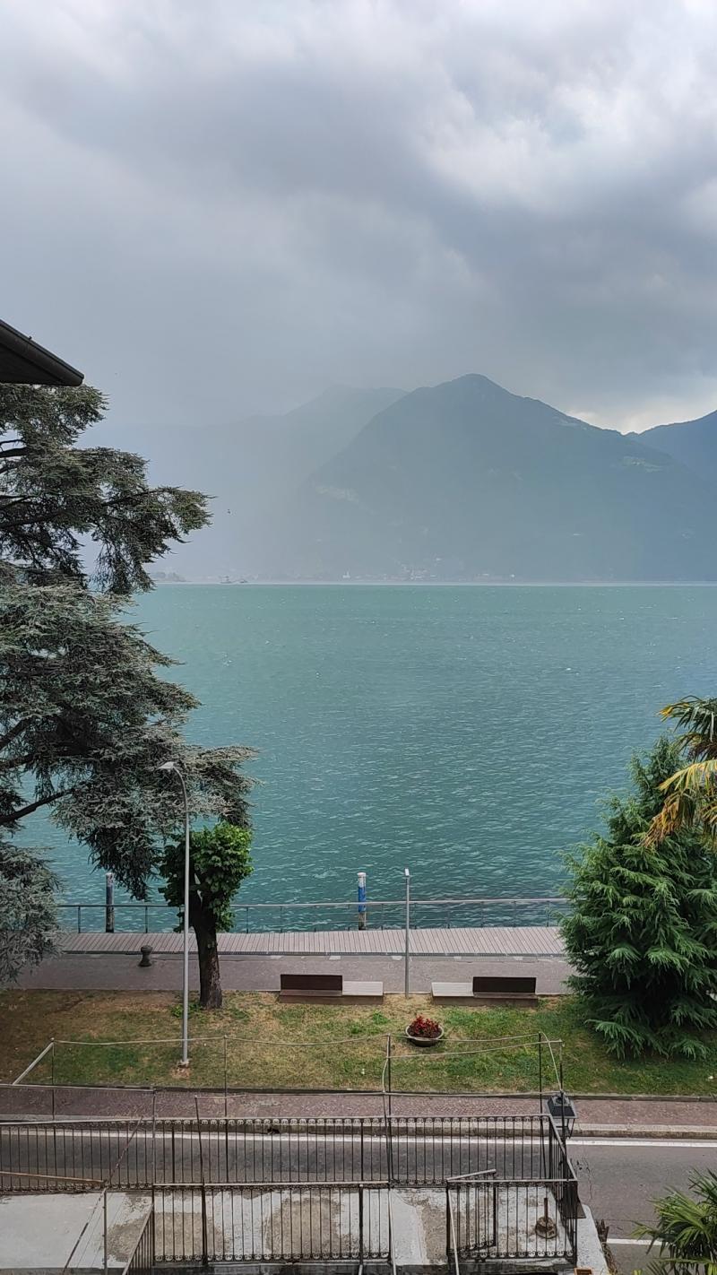 Temporale sul lago