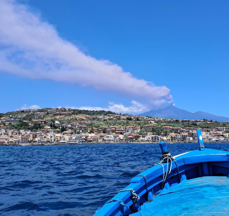 l'etna dal mare di acitrezza