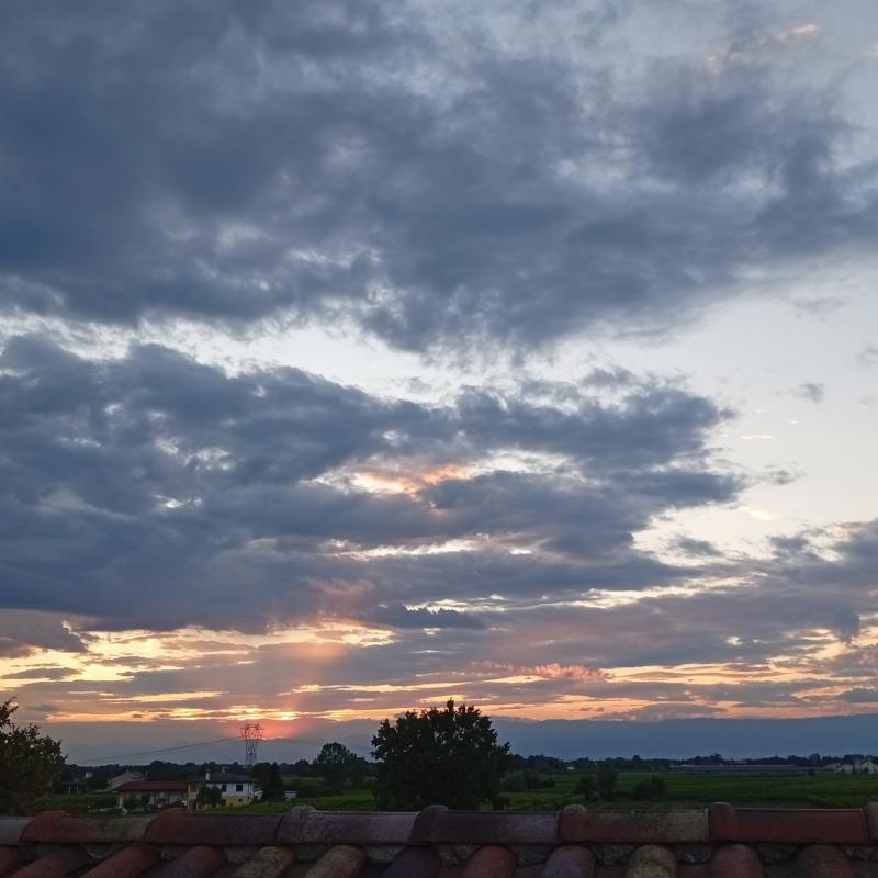Strano tramonto...