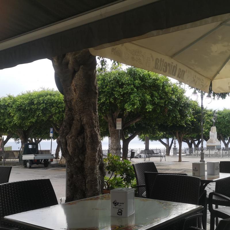 Fotosegnalazione di Santo stefano di camastra