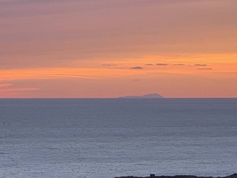 Tramonto da scauri e sullo sfondo la tunisia