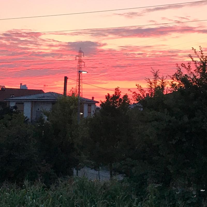 Rosso di sera nel tempo si spera