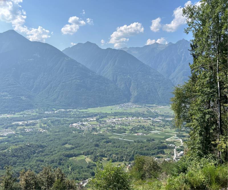 Sopra Postalesio vista valle