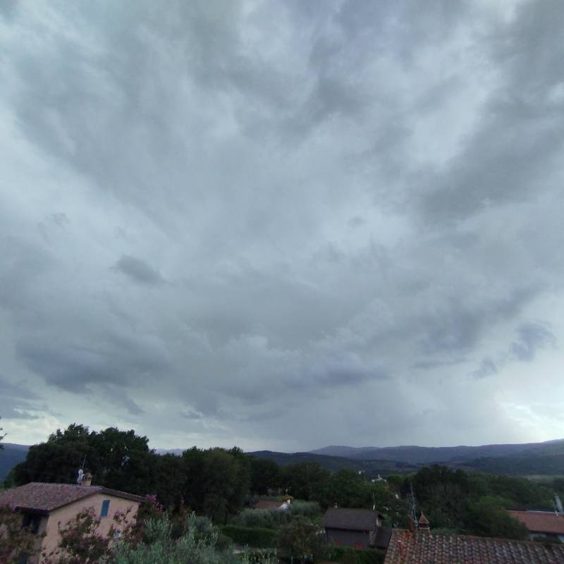 Temporale in direzione del lago trasineno