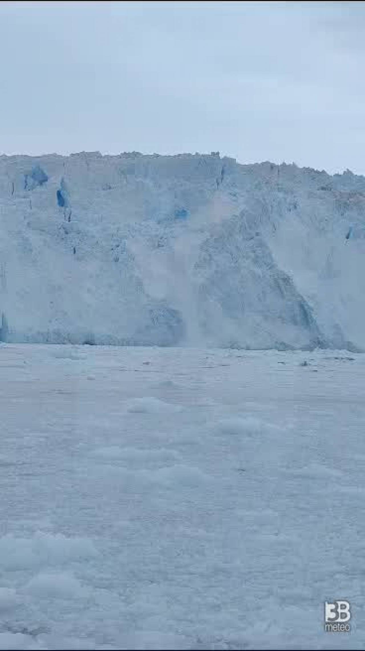 Epi Glacier Groenlandia: il crollo del ghiaccio in diretta