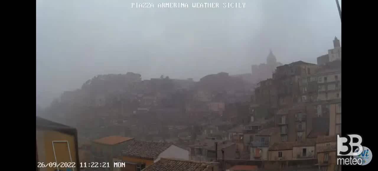 Piazza armerina pioggia forte caduti 51 mm