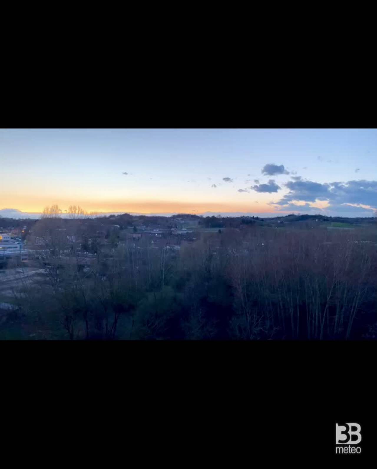 CRONACA METE - Il tramonto di giovedÃ¬ nella provincia di ASTI in TIME LAPSE - VIDEO