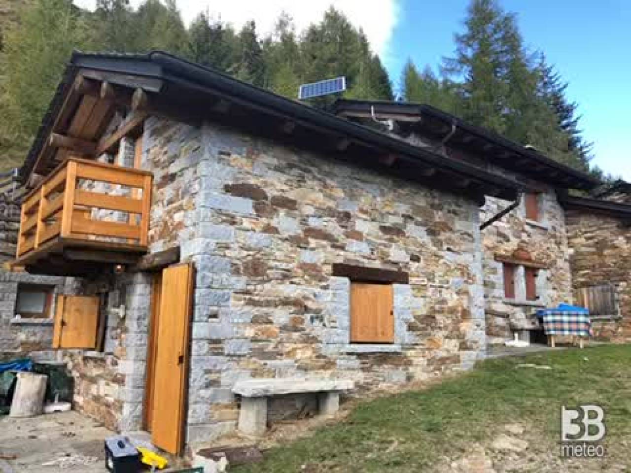 Cronaca meteo, la prima NEVE in Val Grosina. Video