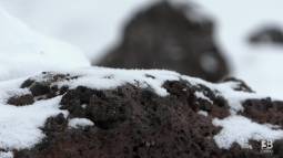 Etna, torna a imbiancarsi: neve sulla strada Mareneve