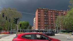 Temporali nel milanese, il cielo plumbeo a nord del capoluogo lombardo: 