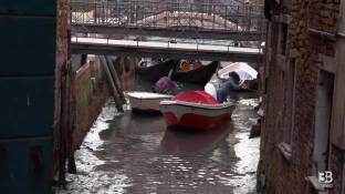 Cronaca meteo - Venezia, super bassa marea: l attesa del picco a -65 cm - Video