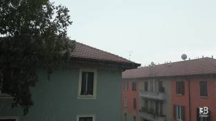 Cronaca meteo Milano, forte temporale in citt&amp;agrave;: grandine nella zona nord. Video