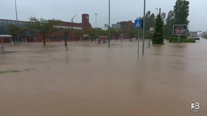 Cronaca meteo diretta. Alluvione a Gessate, situazione di emergenza: Video