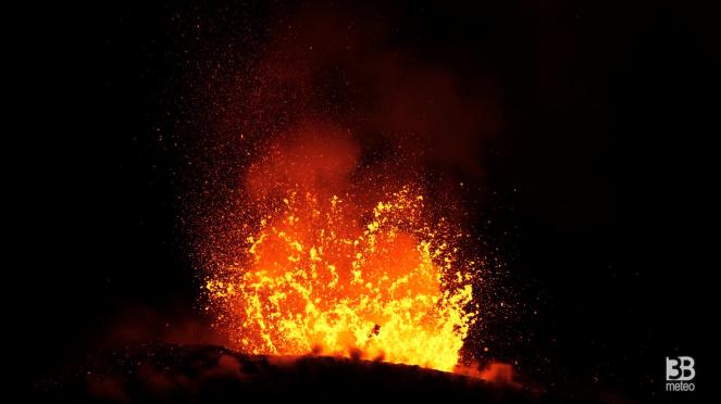 CRONACA VIDEO: Etna in eruzione