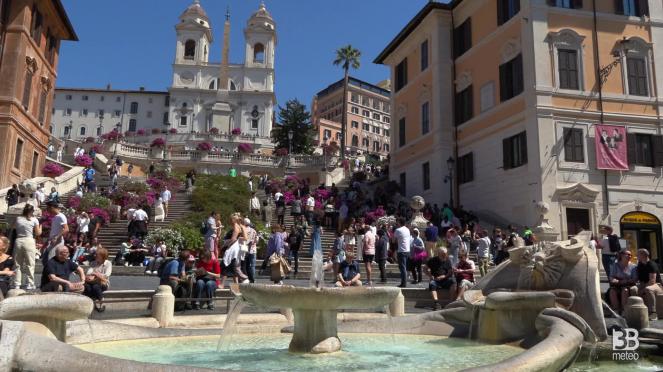 Cronaca video: Roma, arrivano le temperature estive in città