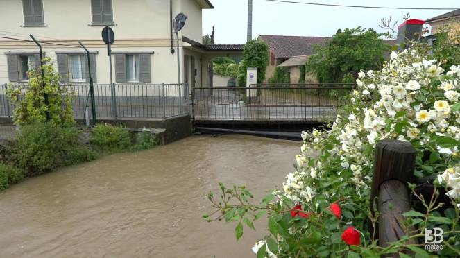 Cronaca meteo diretta - Maltempo Lombardia. Salgono i livelli di corsi d'acqua e canali nel lodigiano - Video