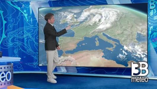 Fronte freddo in arrivo: neve, temporali e venti forti